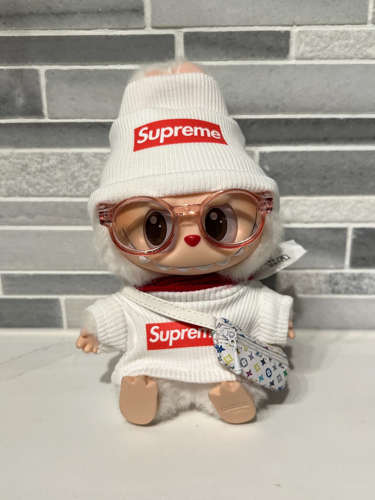 White "S" Sweater Set + Bag + Pink Framed Glasses  - Labubu Clothes for Have A Seat - 1