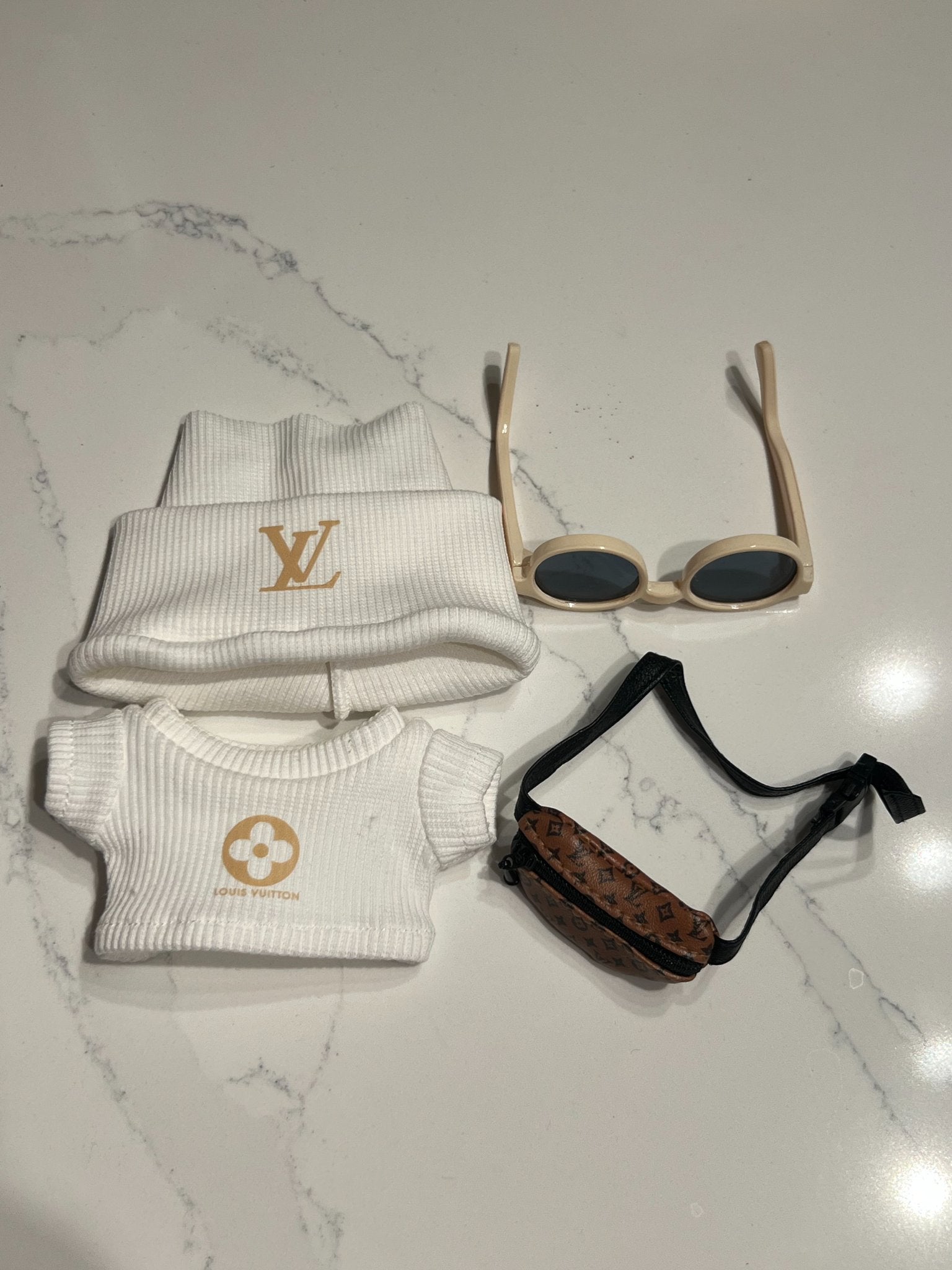 White "LV" Sweater + Bag + Shades - Labubu Clothes for Have A Seat - 1