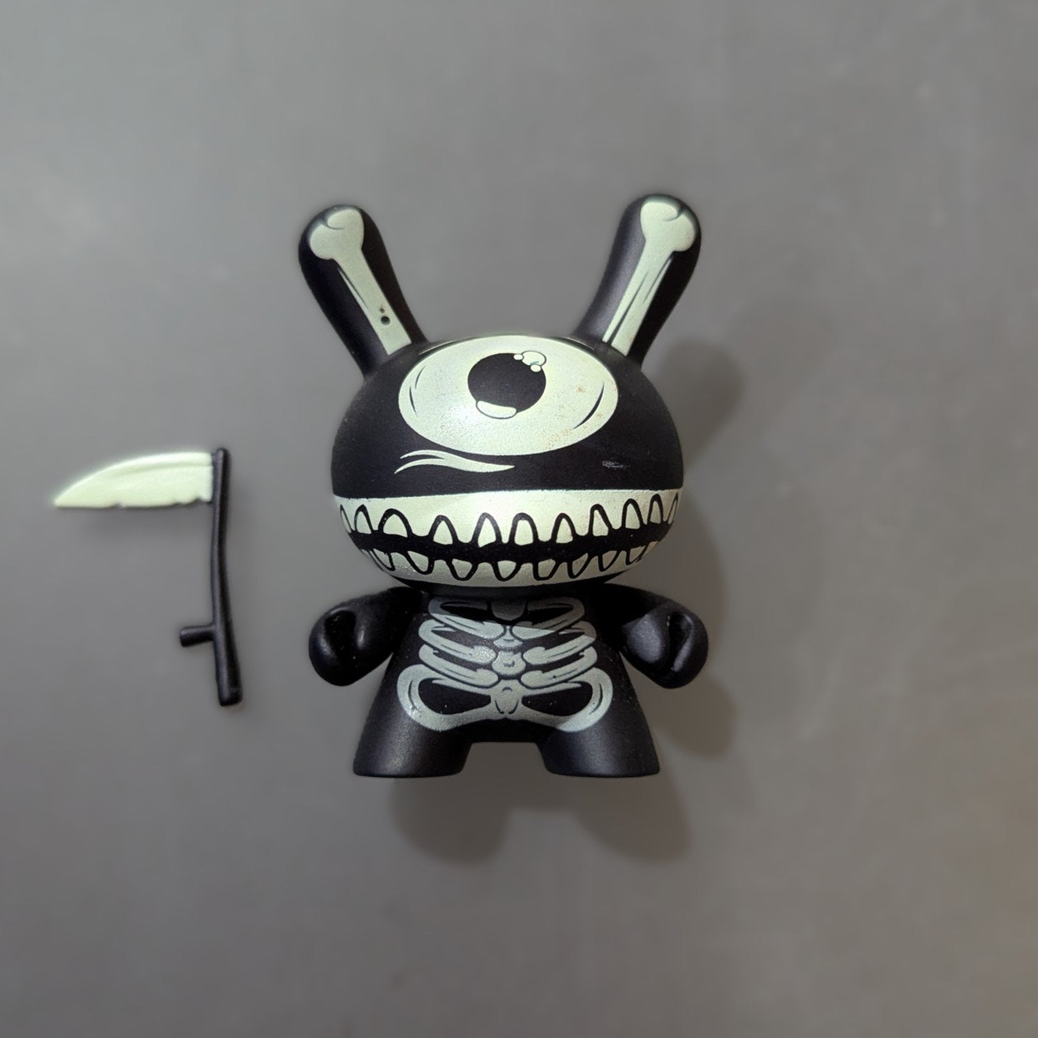 Dunny Ye Olde English - Mimic 2/25 - 1
