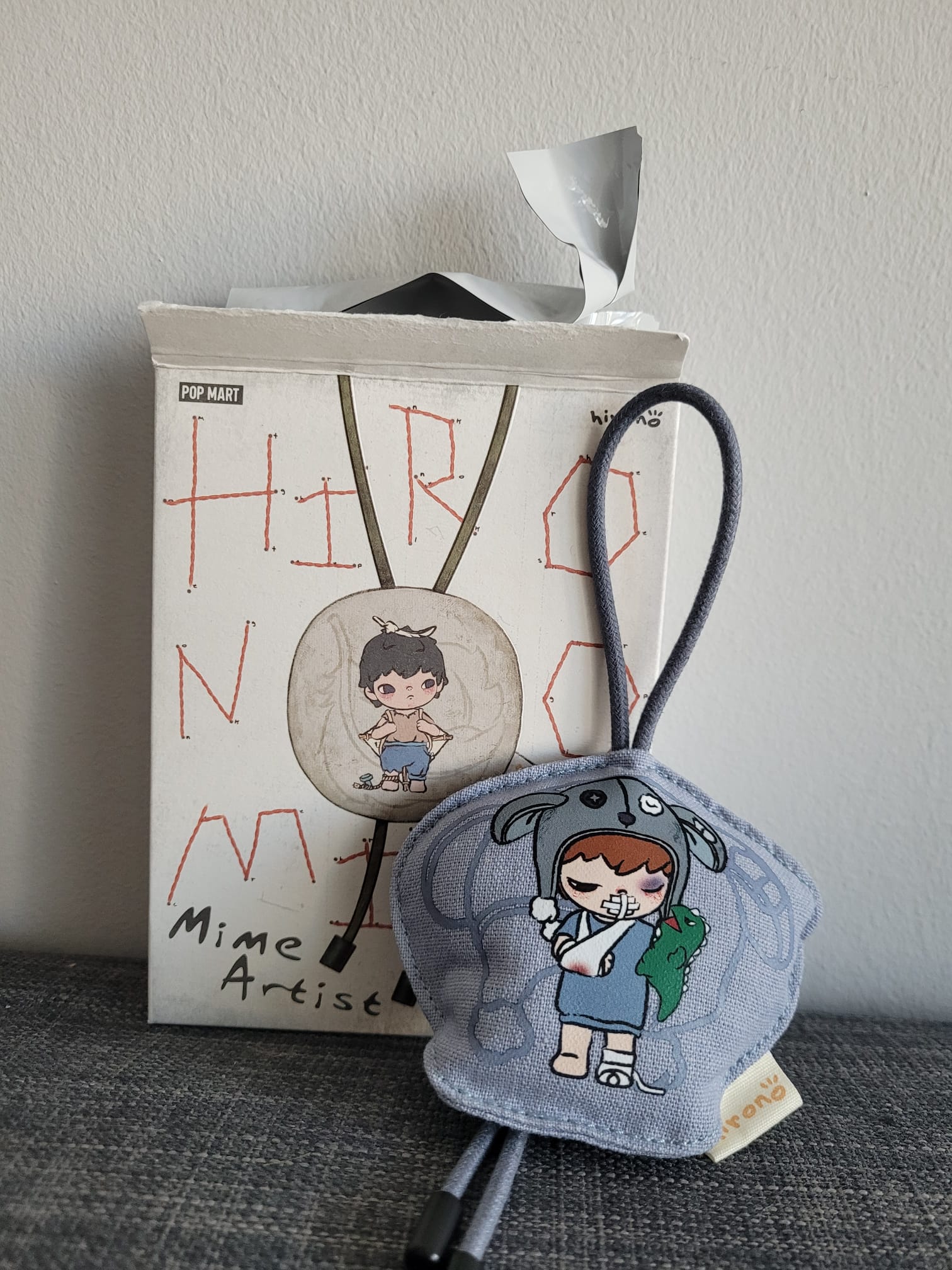 Hirono Unspoken - Mime Artist Series - Popmart - 1