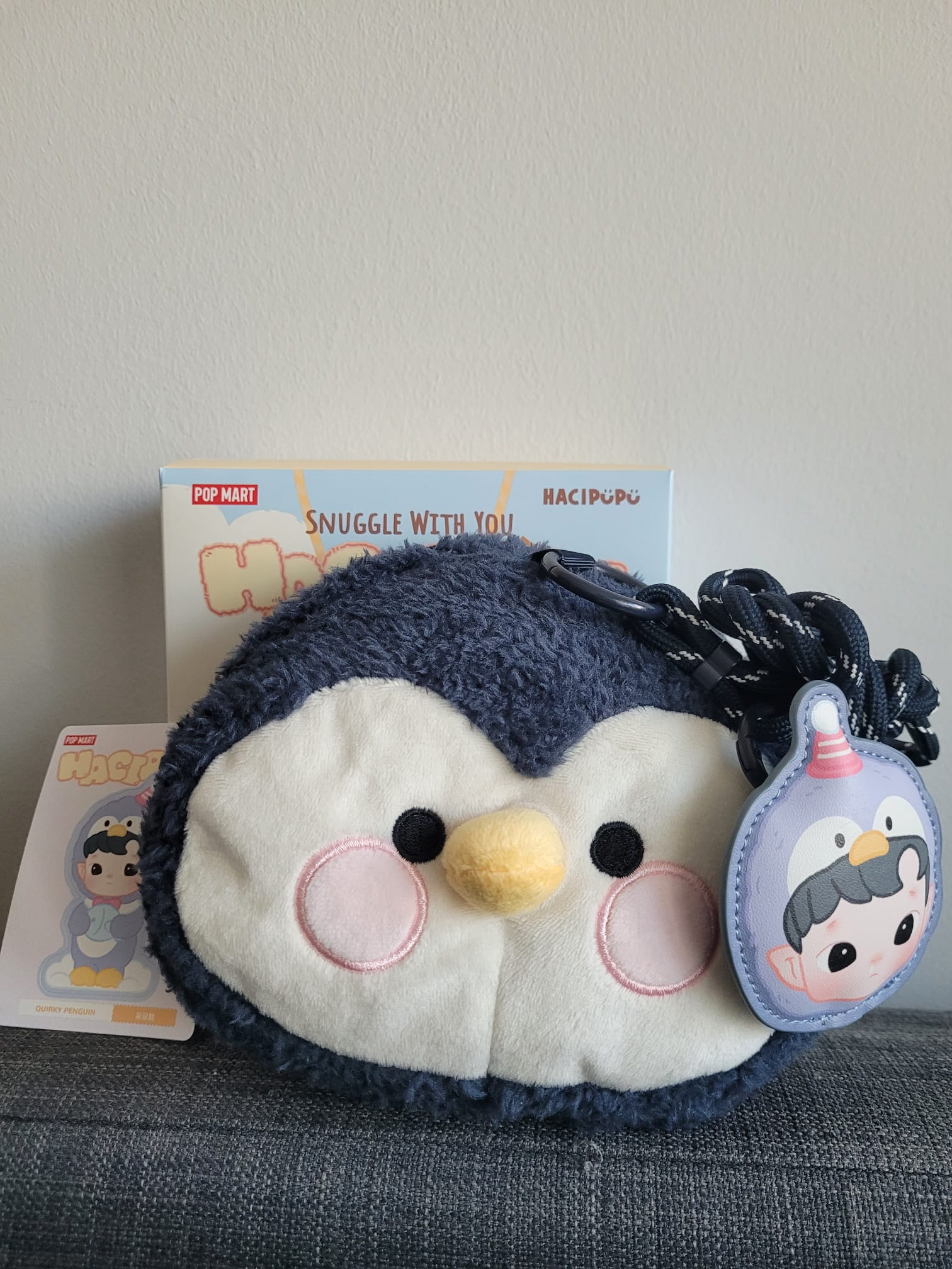 Hacippu Quirky Penguin Purse - Snuggle With You - Popmart - 1