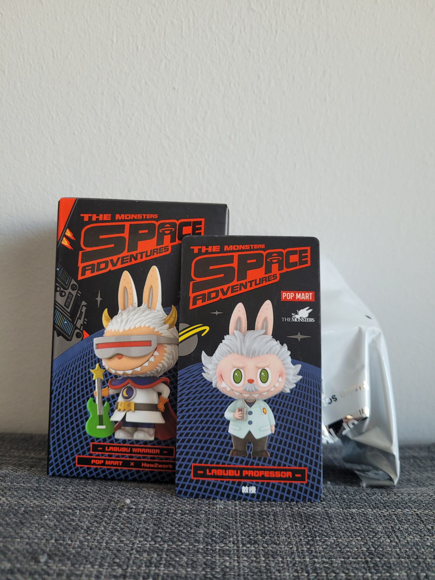Labubu Professor - The Monsters Space Adventures - Popmart - 1