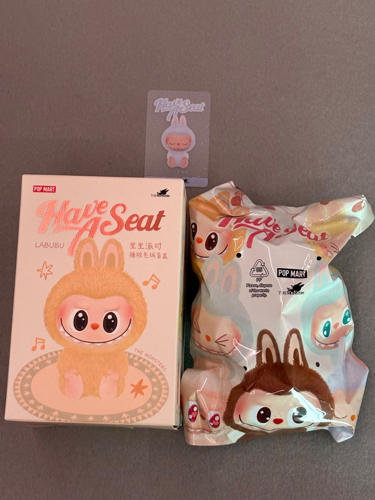 ZiZi - Have a Seat Labubu - POP MART