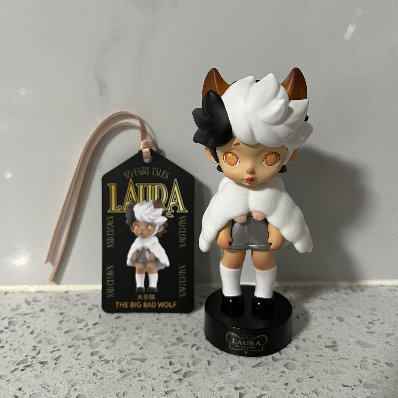 The Big Bag Wolf - Laura No Fairy Tales Series - Toy City
