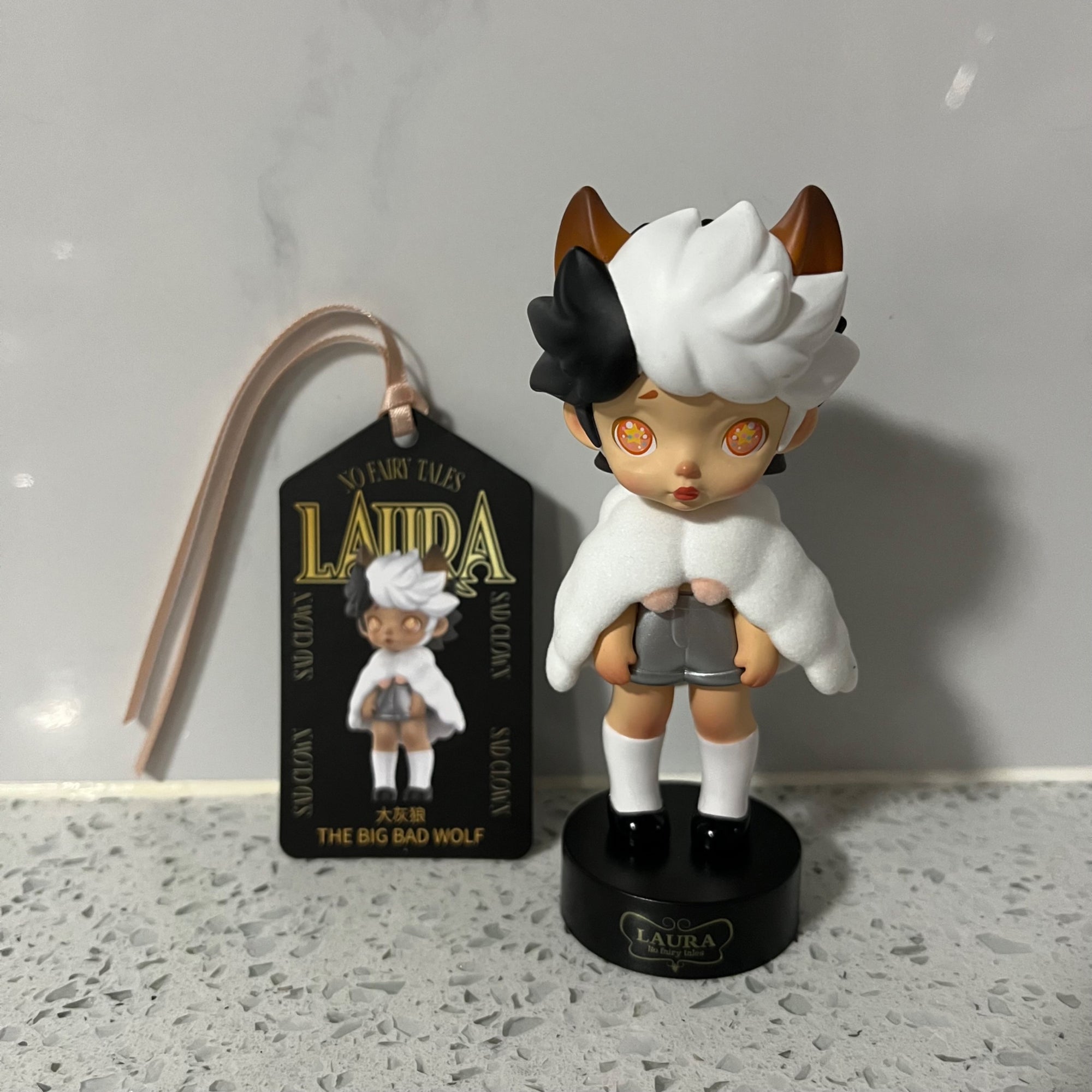 The Big Bag Wolf - Laura No Fairy Tales Series - Toy City