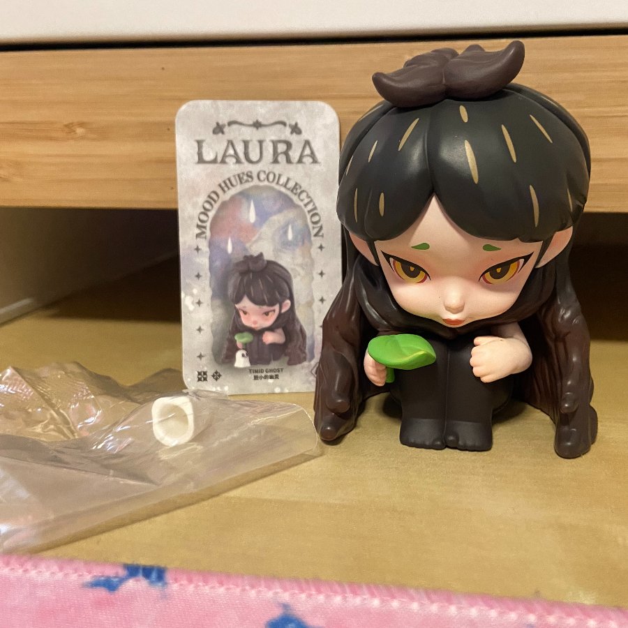 Timid Ghost - Laura Mood Hues Collection - TOY CITY