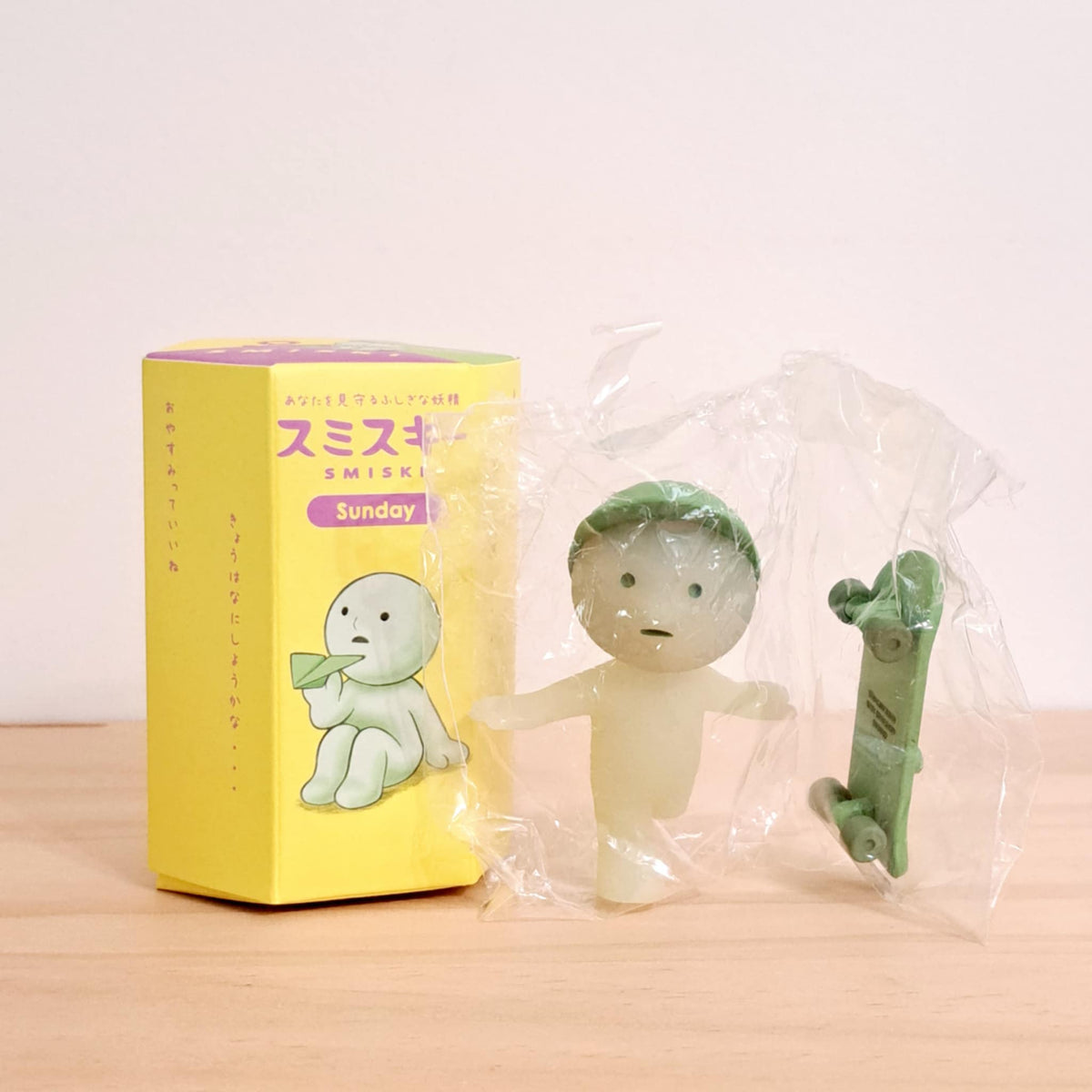 Skateboarding - Smiski Sunday Series