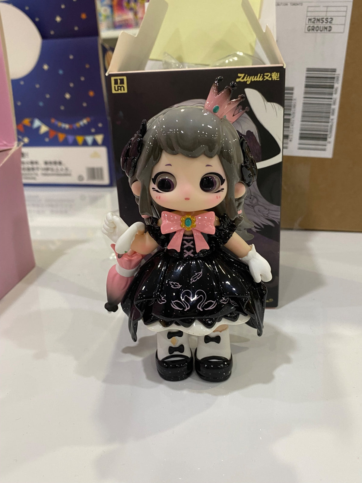 Black Swan - The Esoteric Fable by Ziyuli