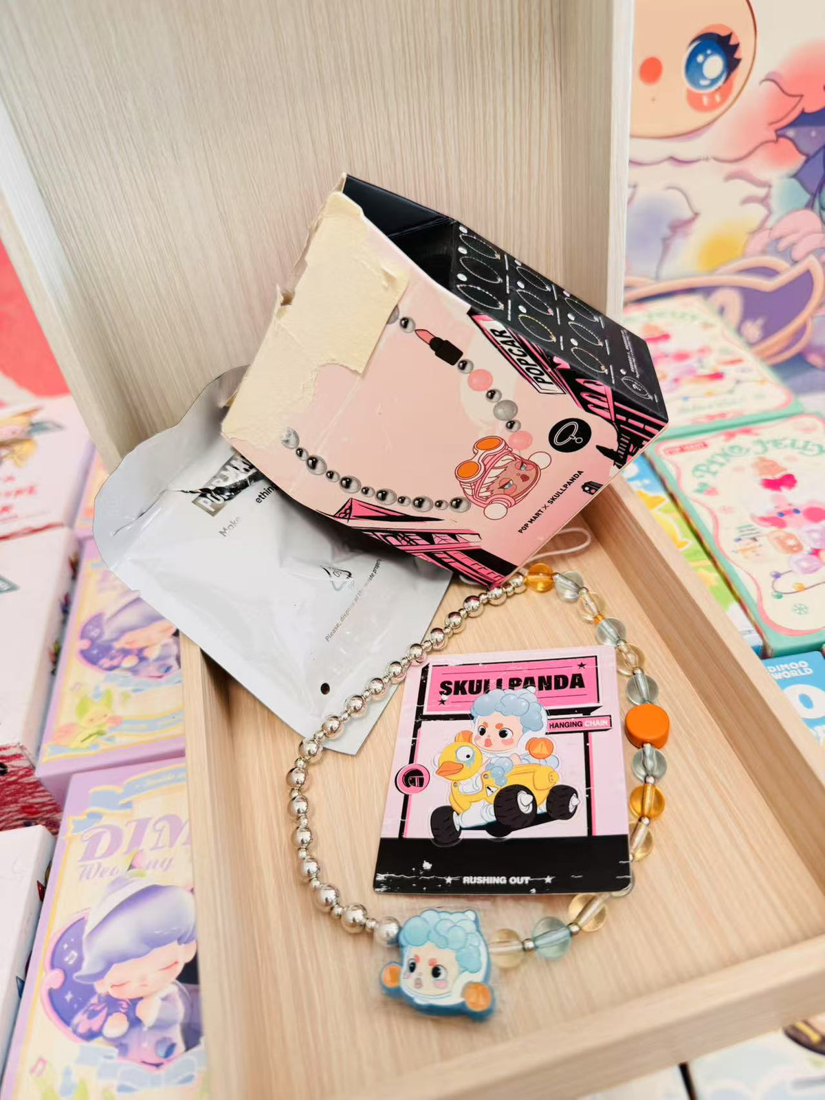 RUSHING OUT - Hanging Chain - SKULLPANDA x POPMART