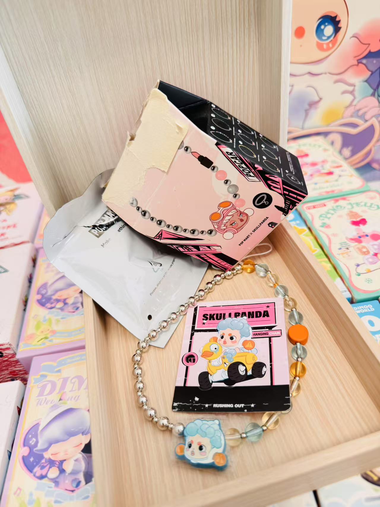 RUSHING OUT - Hanging Chain - SKULLPANDA x POPMART