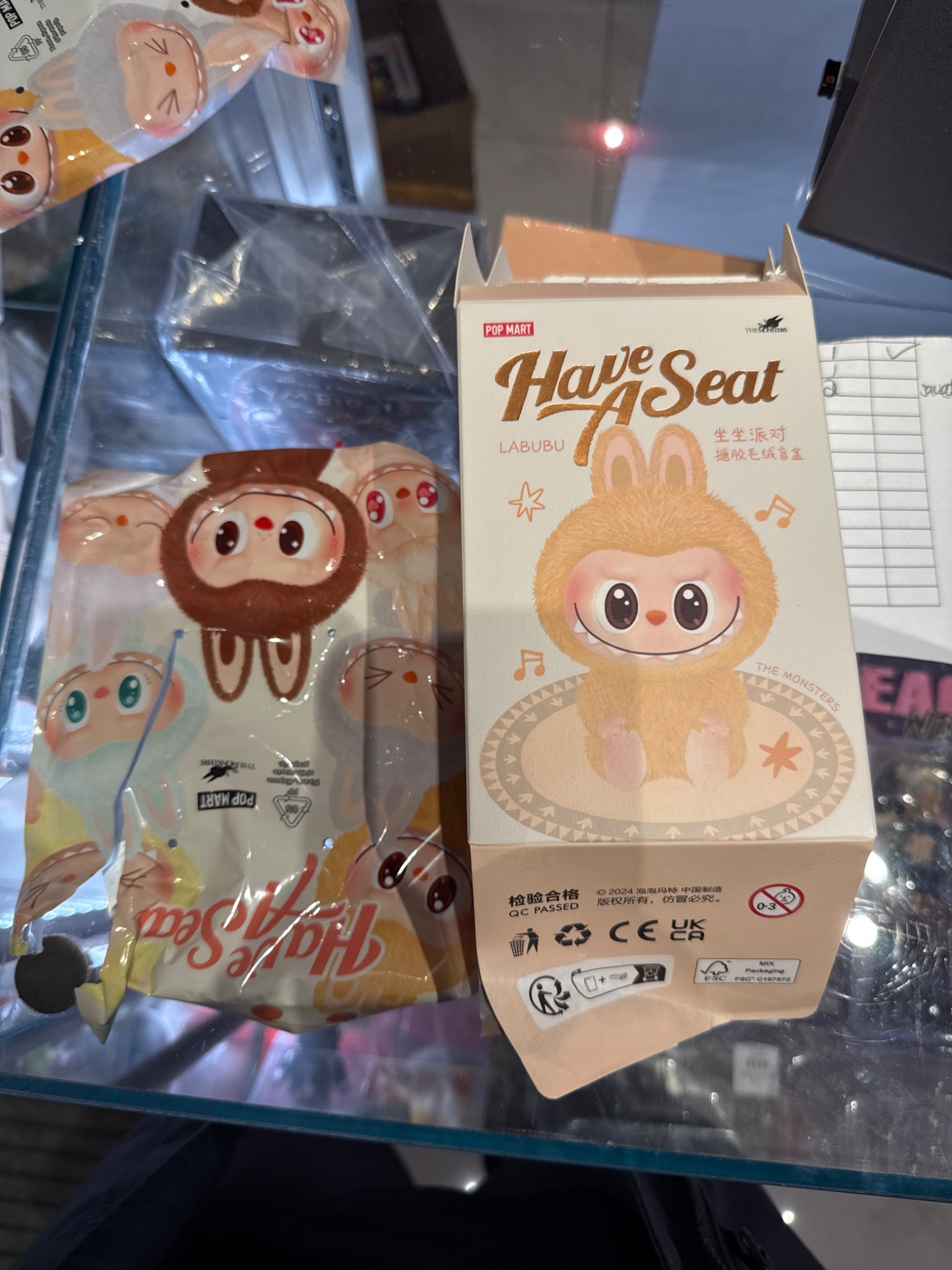 BABA - Labubu Have a Seat - PopMart  - 1