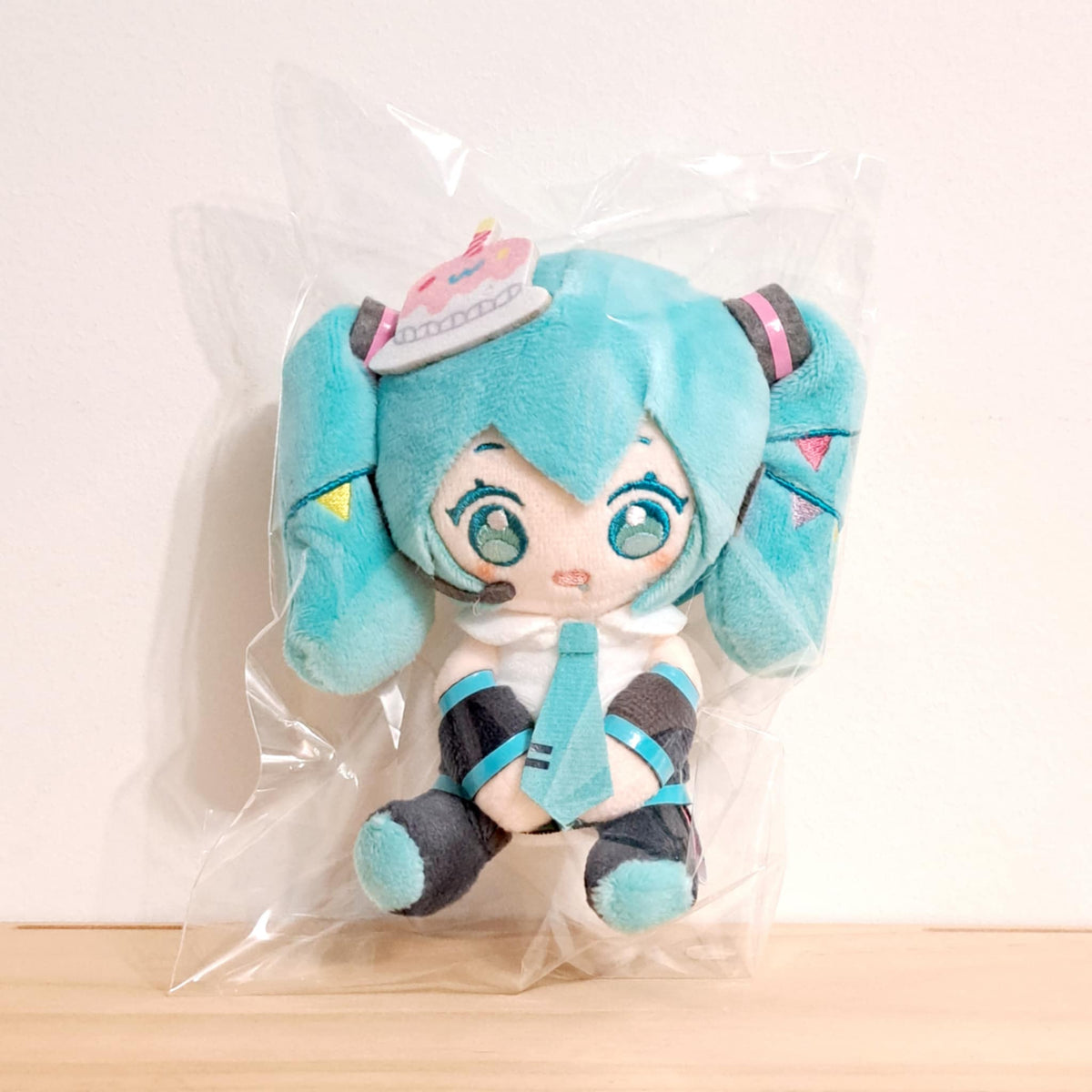 Birthday Cake - Hatsune Miku 16th Anniversary Plush - Piapro