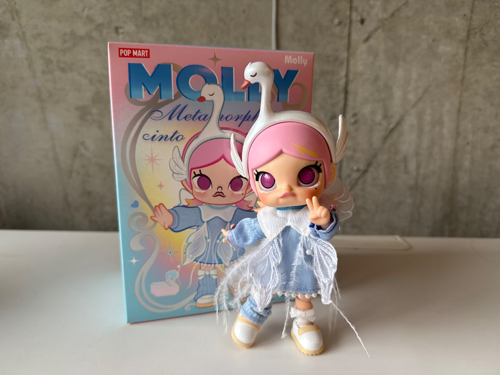 Molly Metamorphose into Swan - Molly - POP MART - Mindzai Toy Shop