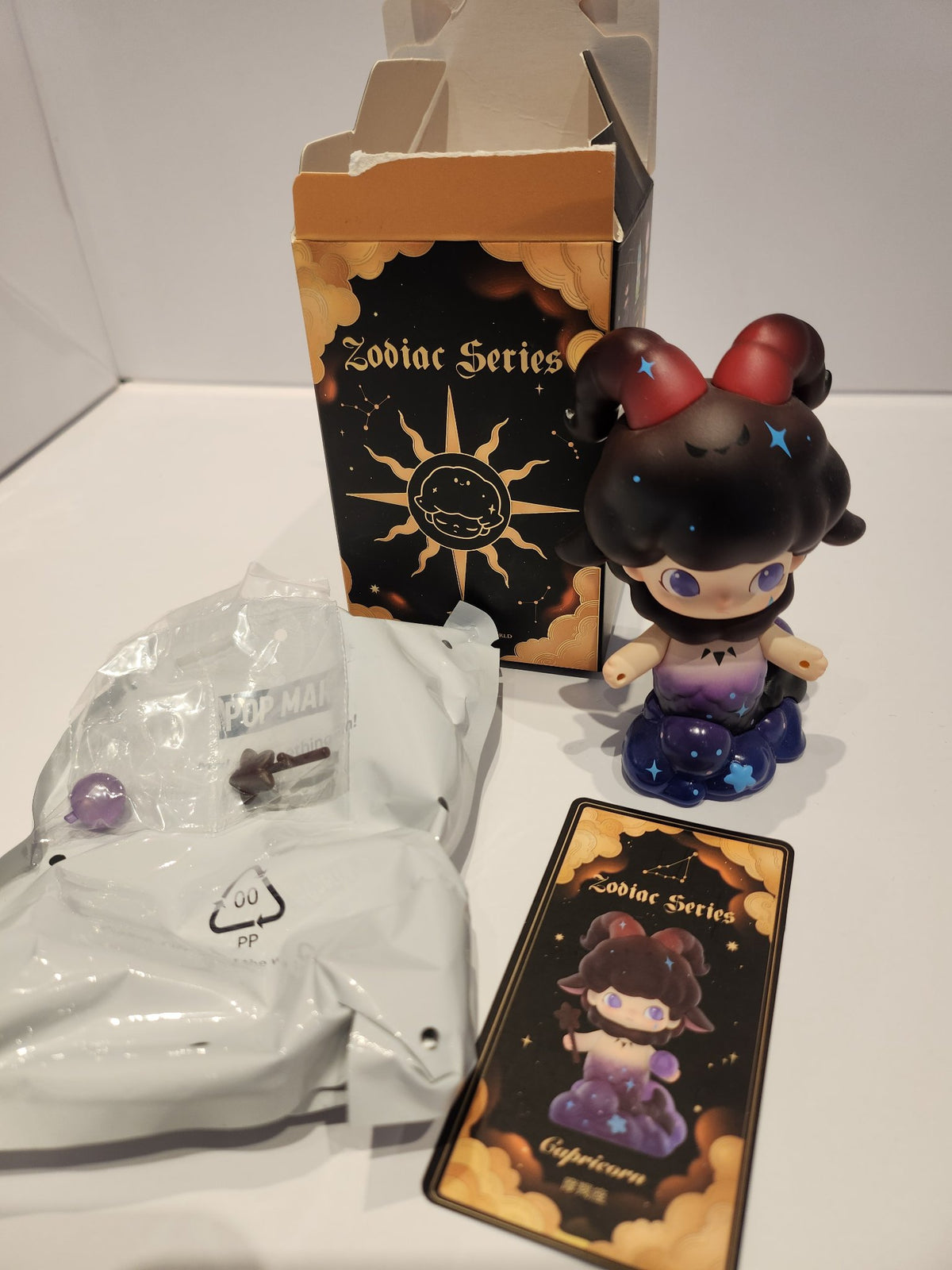 CAPRICORN DIMOO - DIMOO WORLD ZODIAC - POPMART