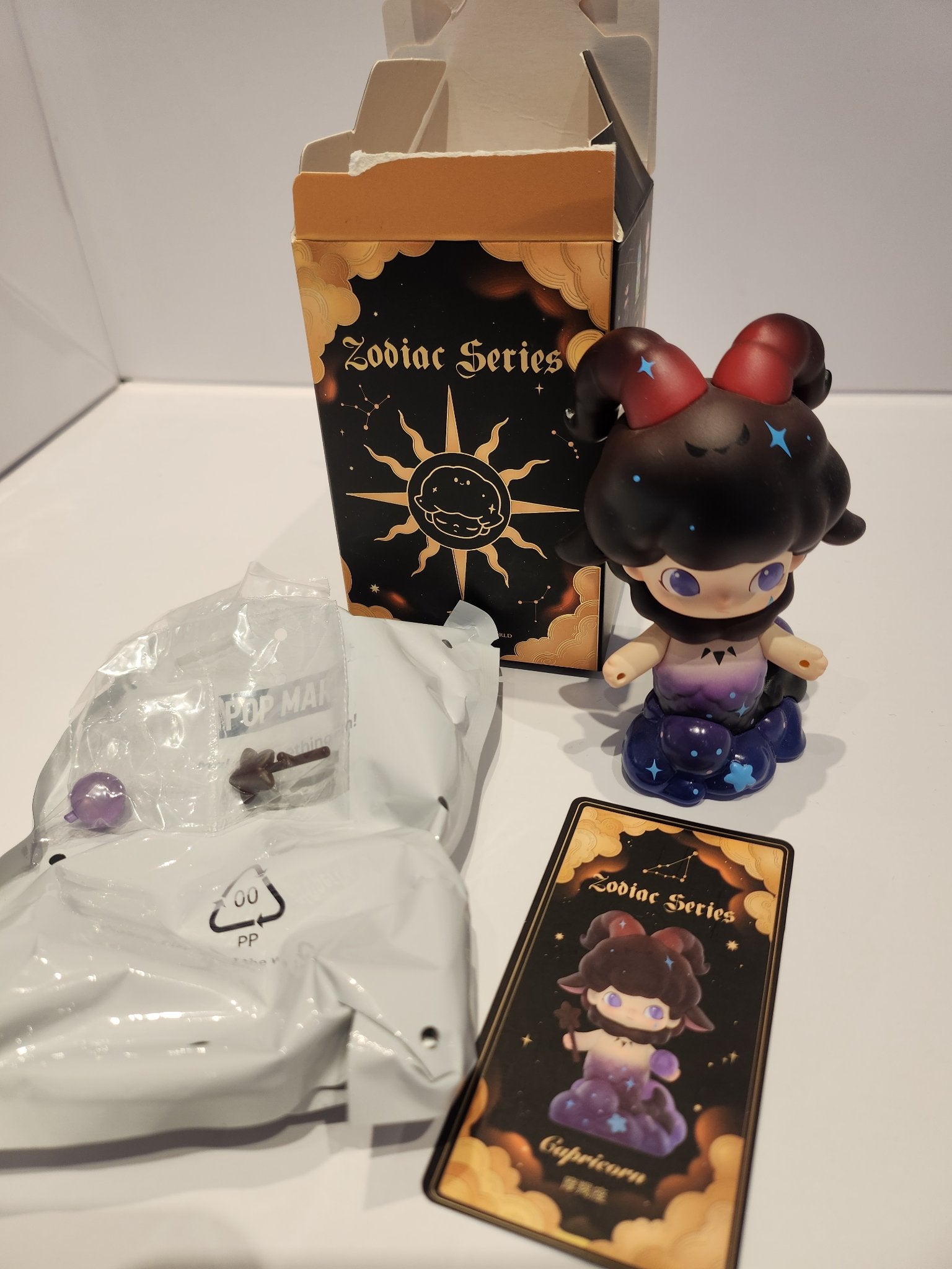 CAPRICORN DIMOO - DIMOO WORLD ZODIAC - POPMART