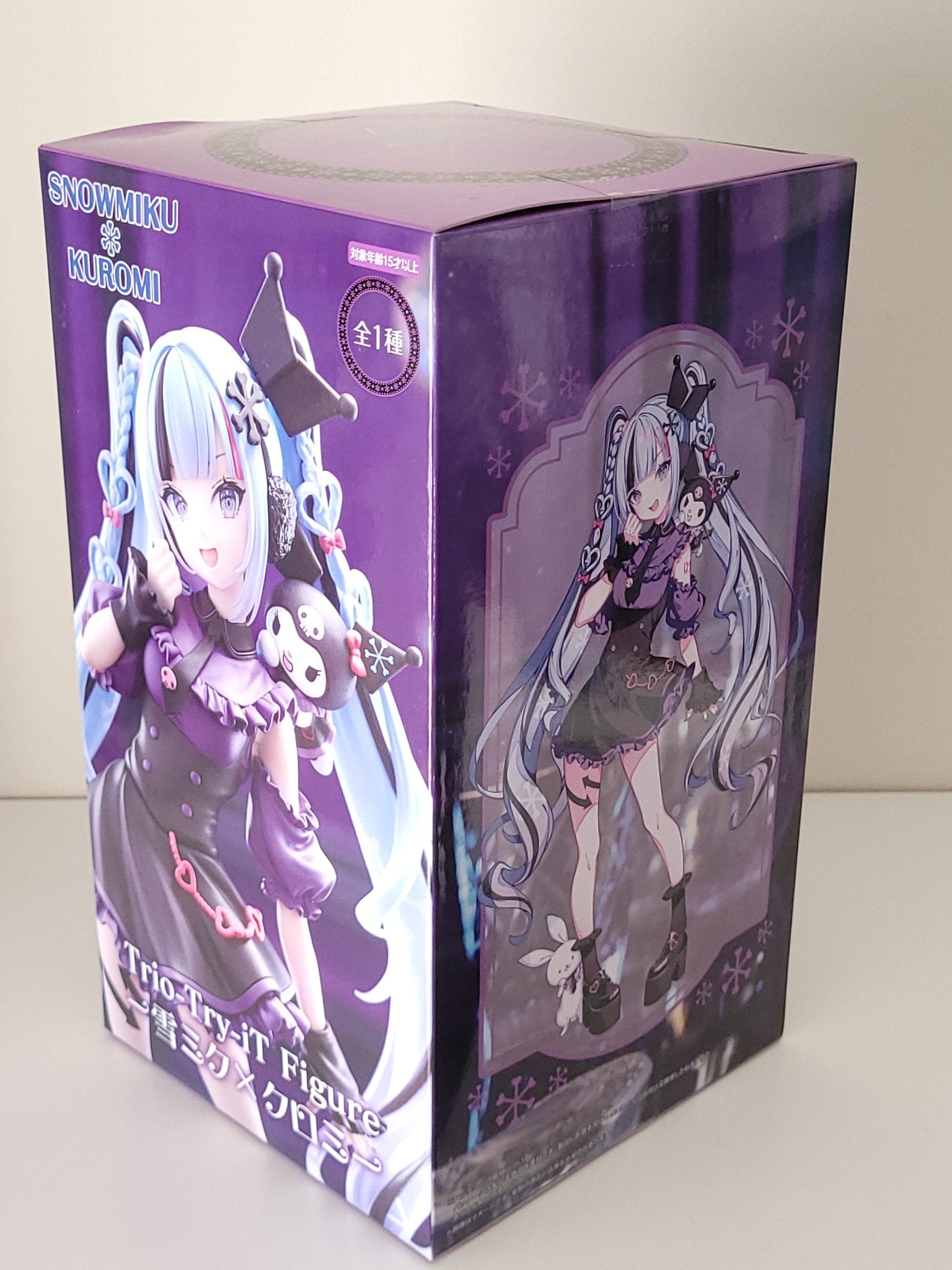 Hatsune Miku x Sanrio - Snow Miku ＋ Kuromi figure - Mindzai Toy Shop