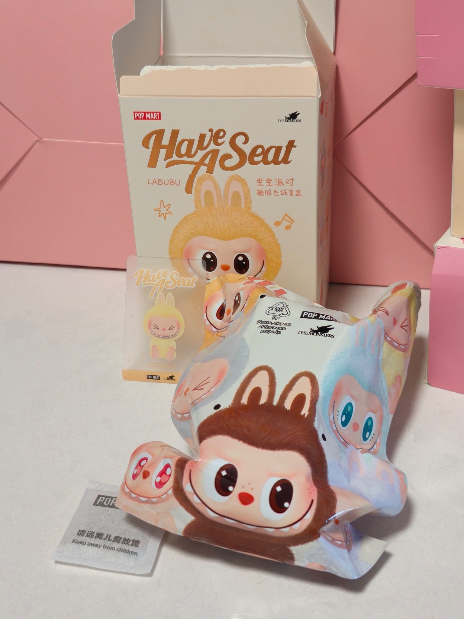 Sisi  - Popmart The Monsters Labubu Have A Seat