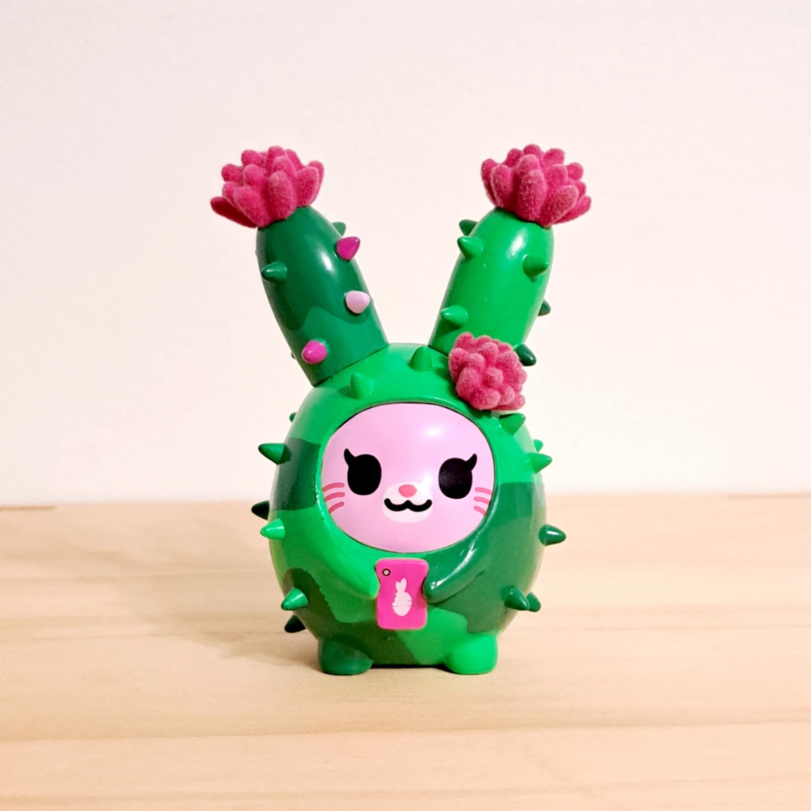 Petal (flocked) - Cactus Bunnies Series 1 - Tokidoki