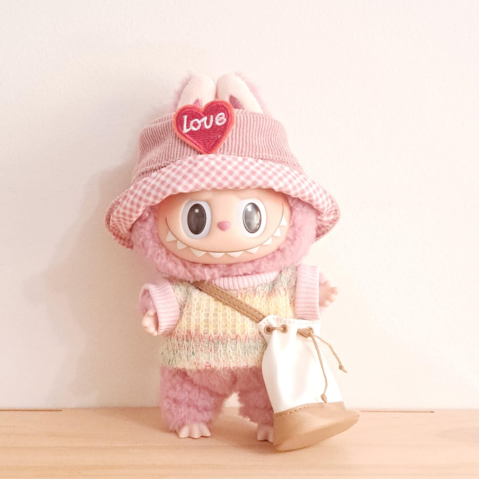 Love Hat Outfit Set - Labubu Clothes for Exciting Macaron/Have A Seat