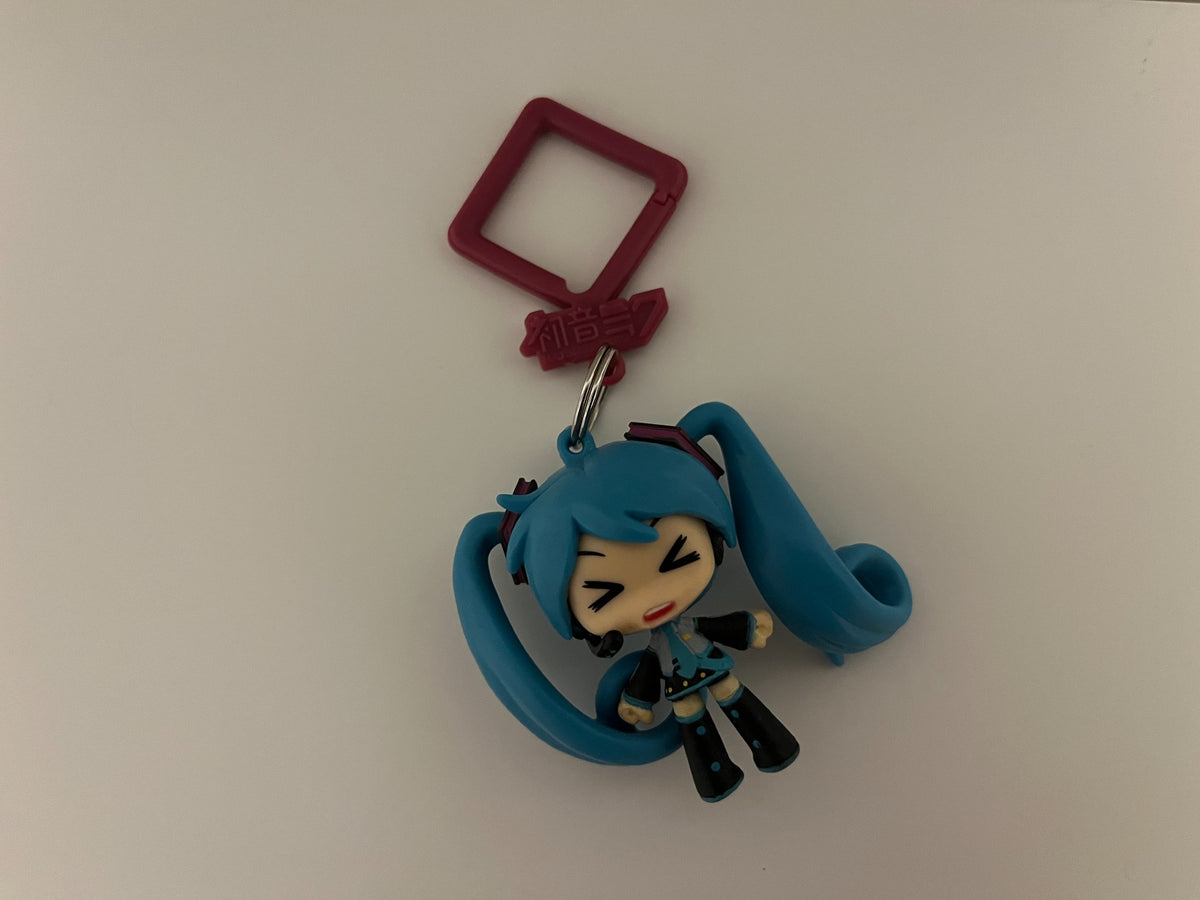 Laugh - Hatsume Miku Backpack Hangers