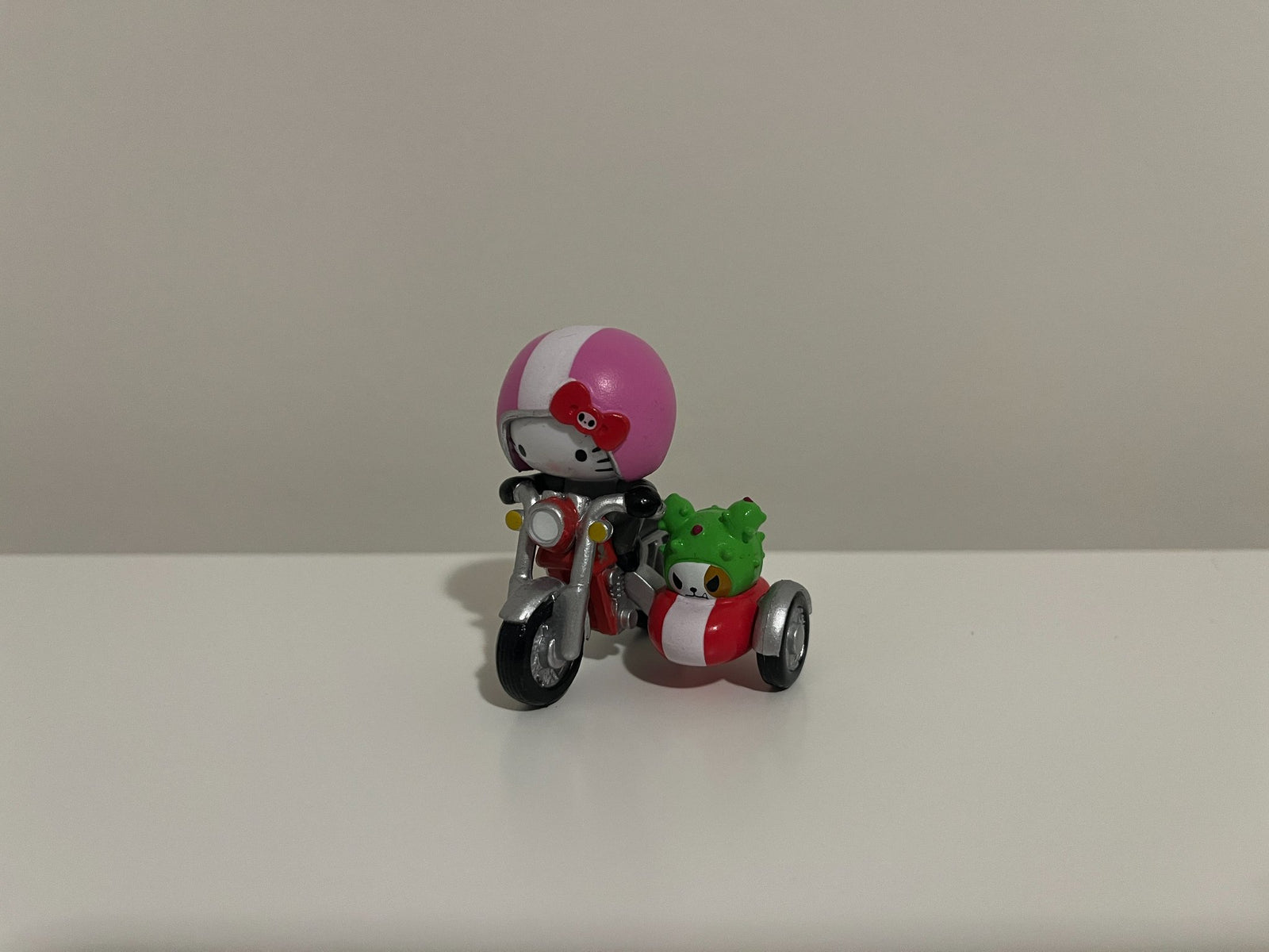 Motorcycle Kawaii - Tokidoki x Hello Kitty Series 1