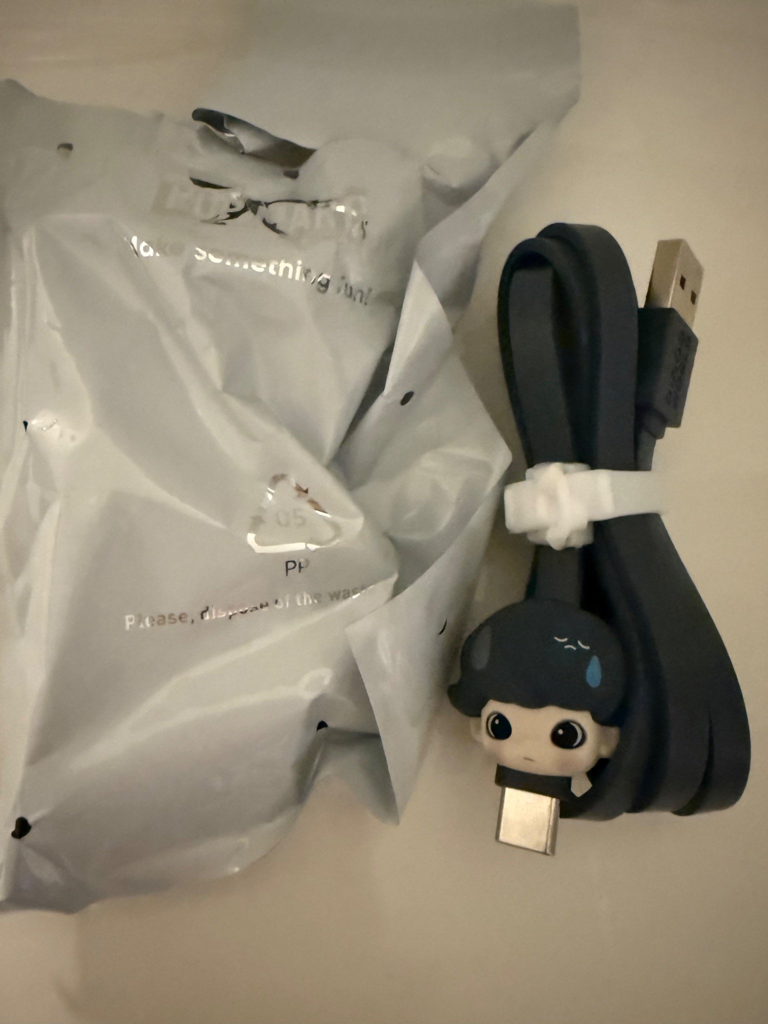 Cheer Up - Dimoo By Your Side Series Lightening cable - Pop Mart