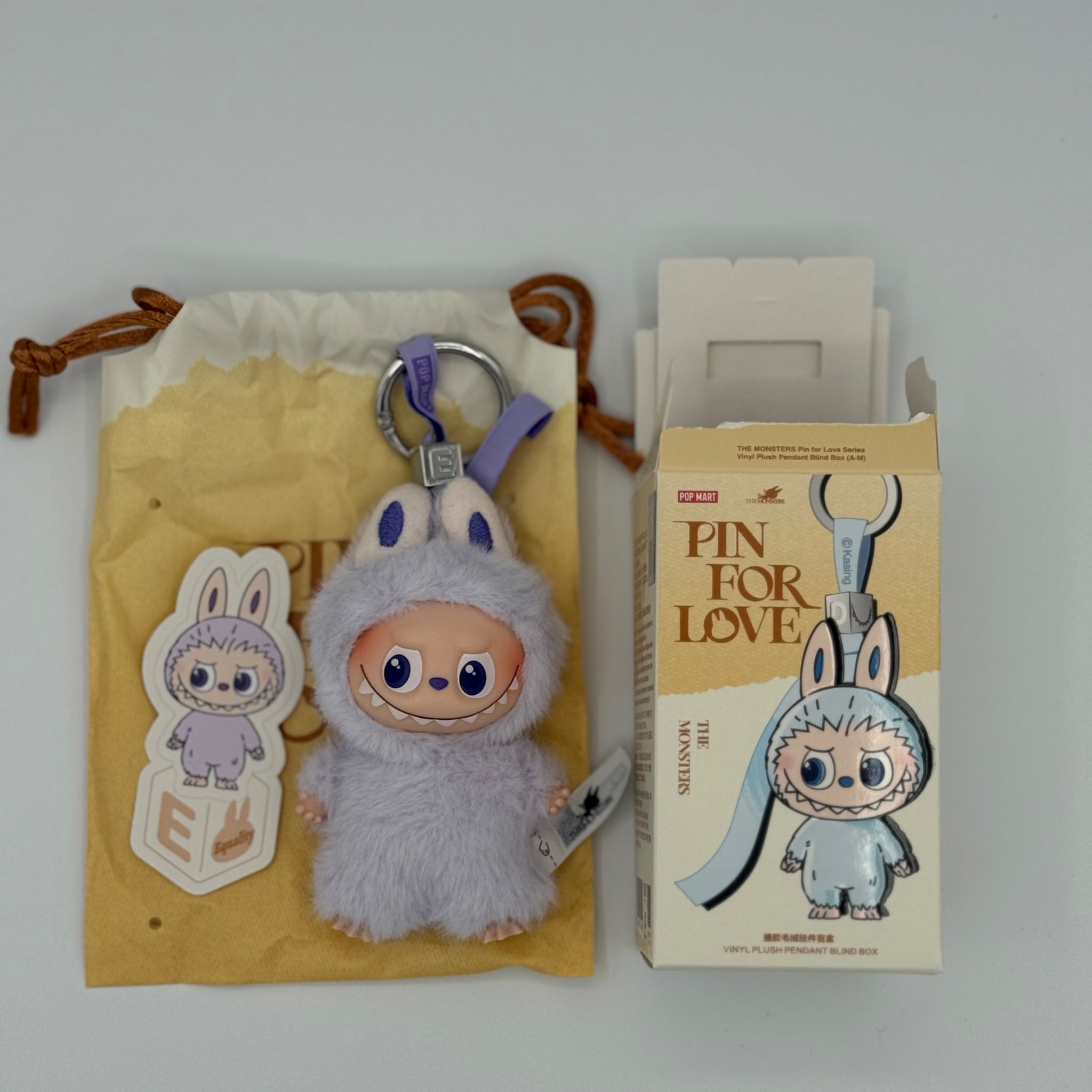THE MONSTERS PIN FOR LOVE シリーズ E E - Labubu THE MONSTERS Pin for Love Series-Vinyl Plush Pendant