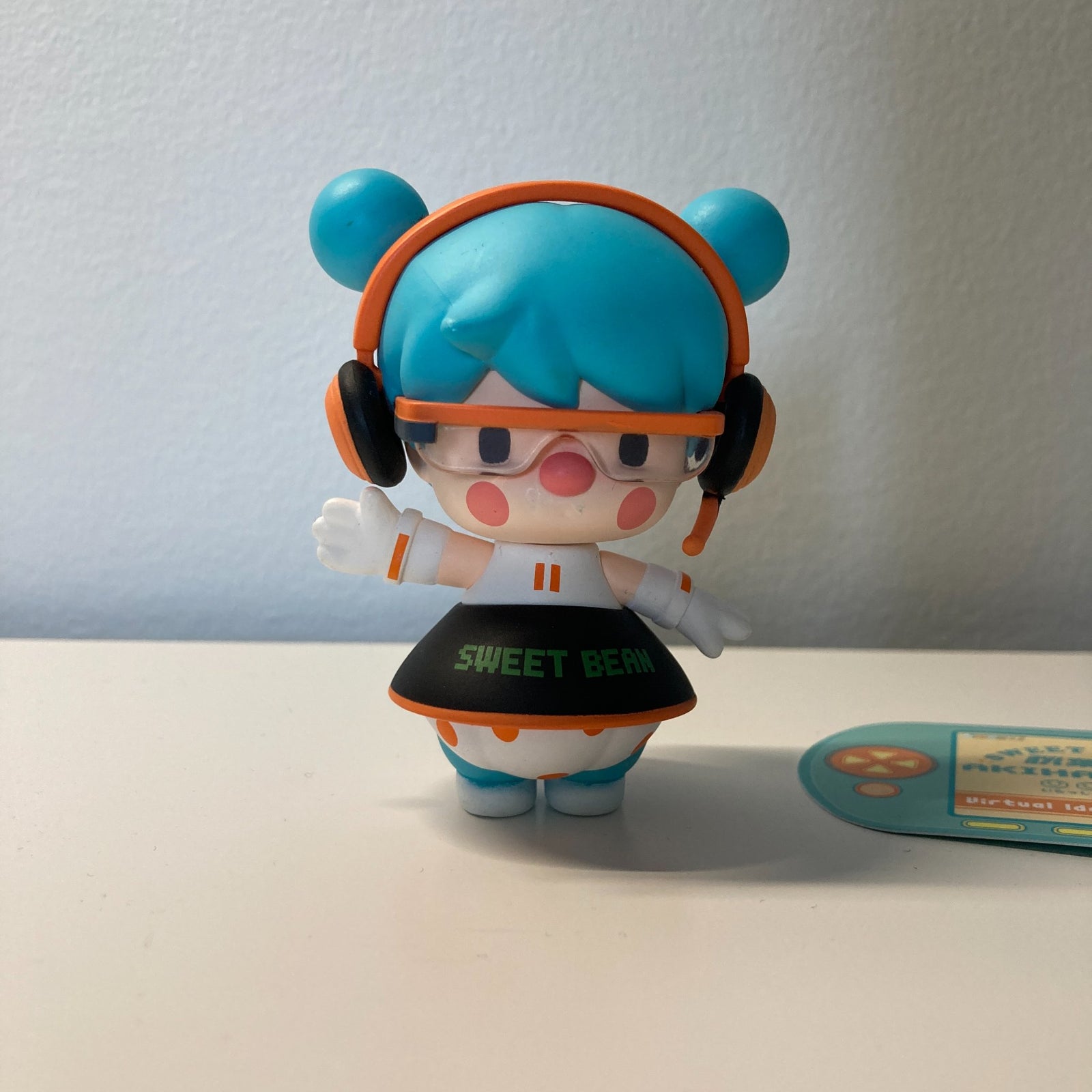 Virtual Idol- Sweet Bean Akihabara Series by POP MART