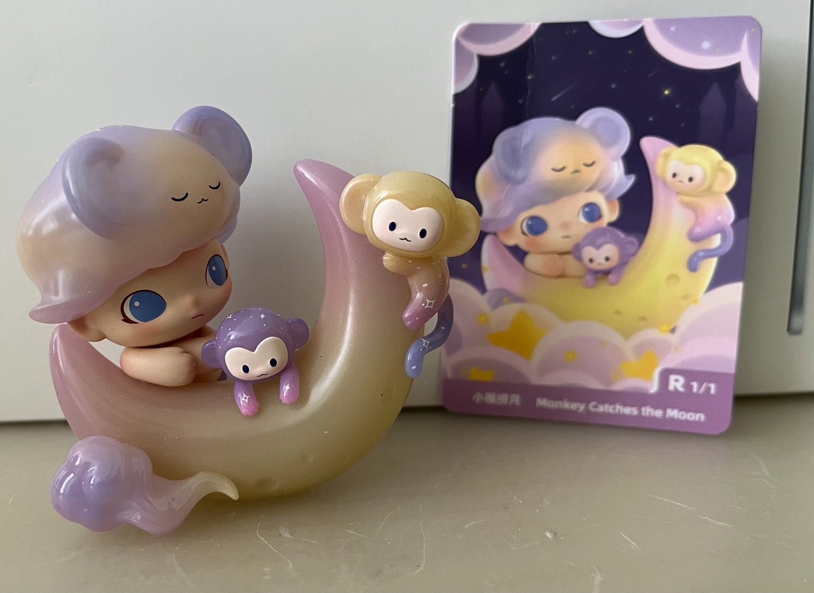 Monkey Catches the Moon Chaser - Dimoo Animal Kingdom Pop Mart