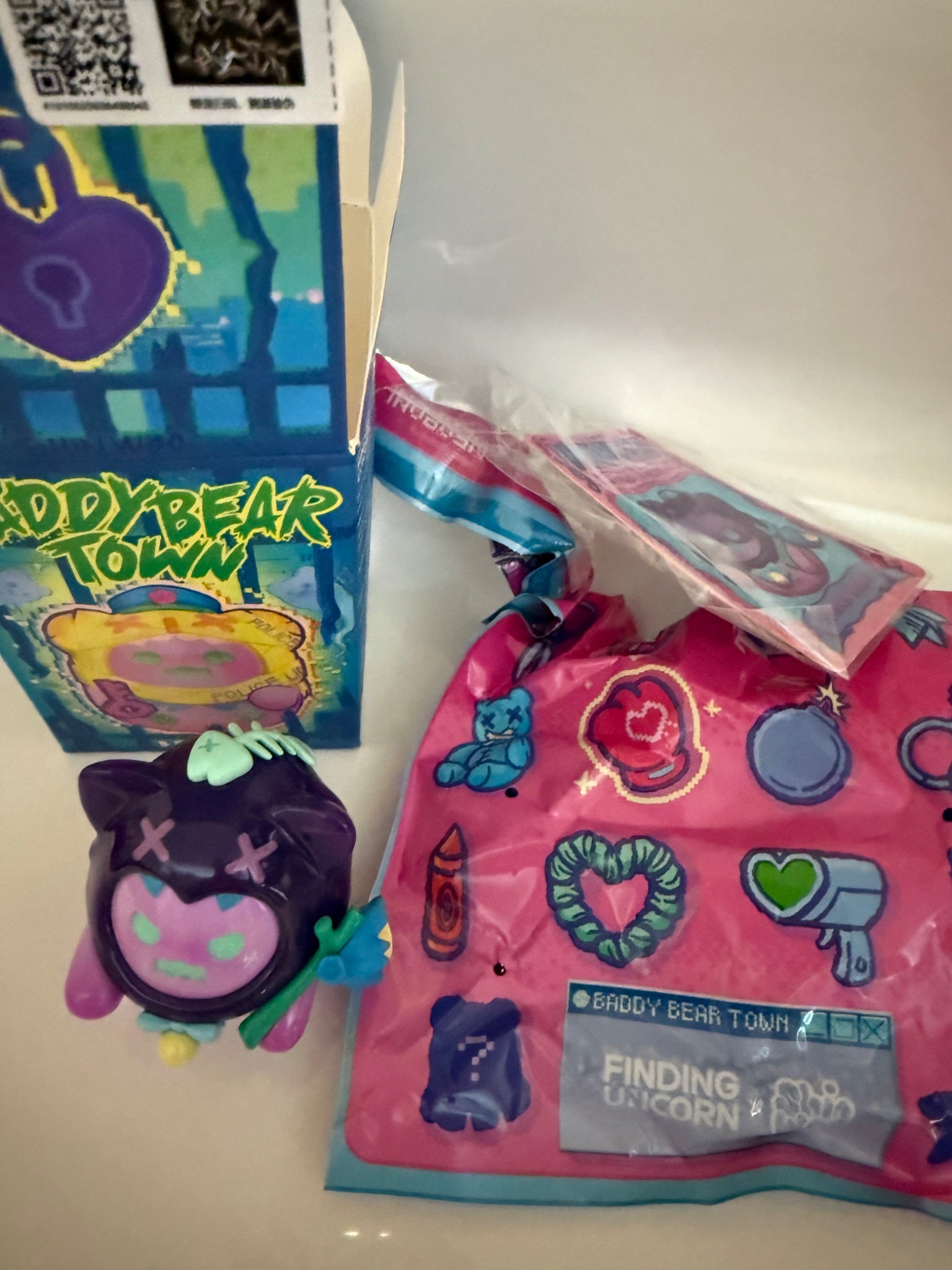 Snack Thief - Shinwoo Baddy Bear Town series - Finding Unicorn