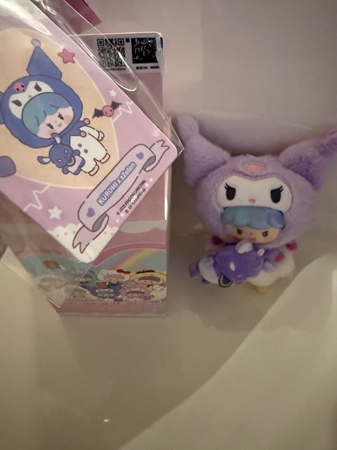 Kuromi - Sanrio Characters Zzoton Love-League Buddies Series plush keychain - Finding Unicorn