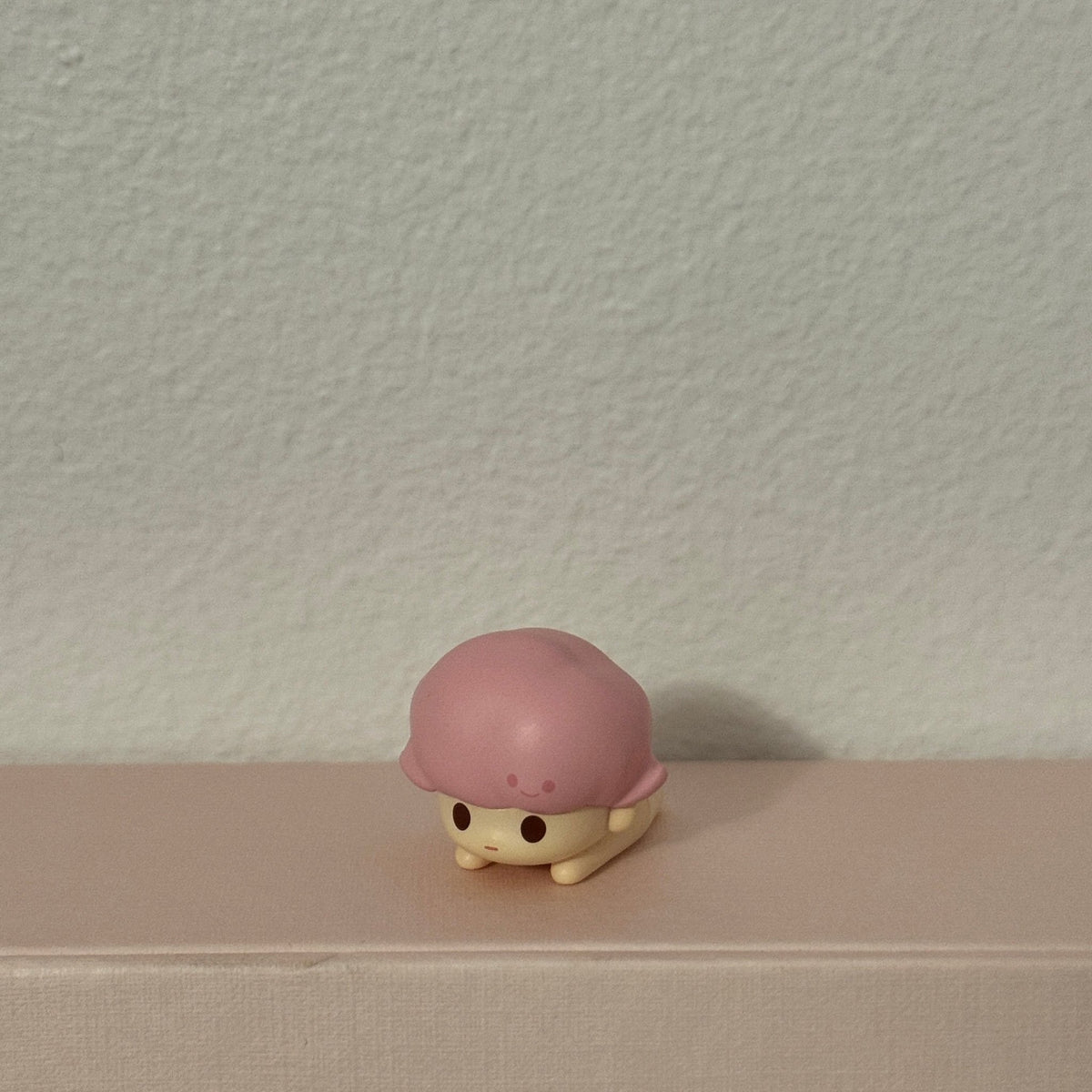 Dimoo Lying with Brown Eyes Pink Hair - POP MART Bean