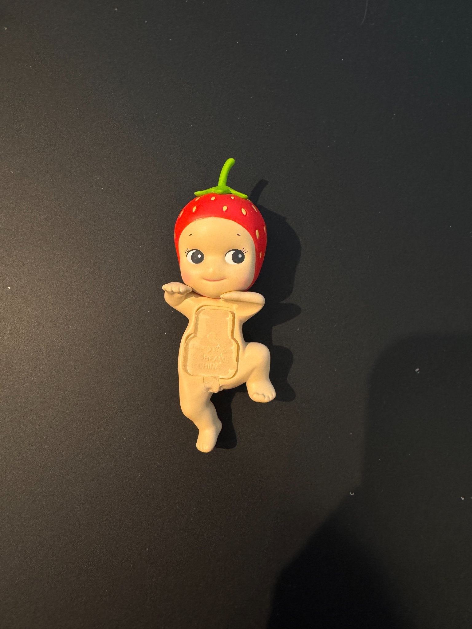 Strawberry - Sonny Angel Harvest Hippers - Dreams