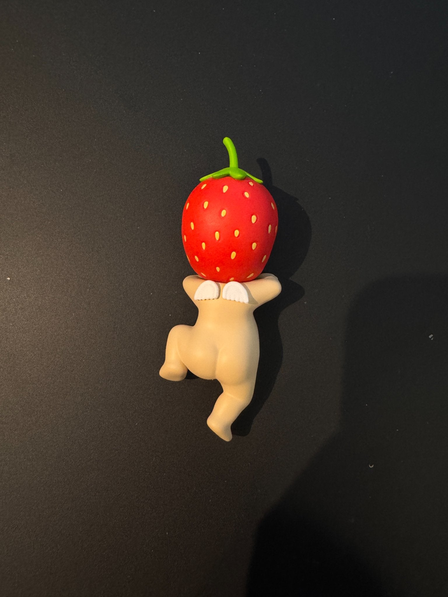 Strawberry - Sonny Angel Harvest Hippers - Dreams