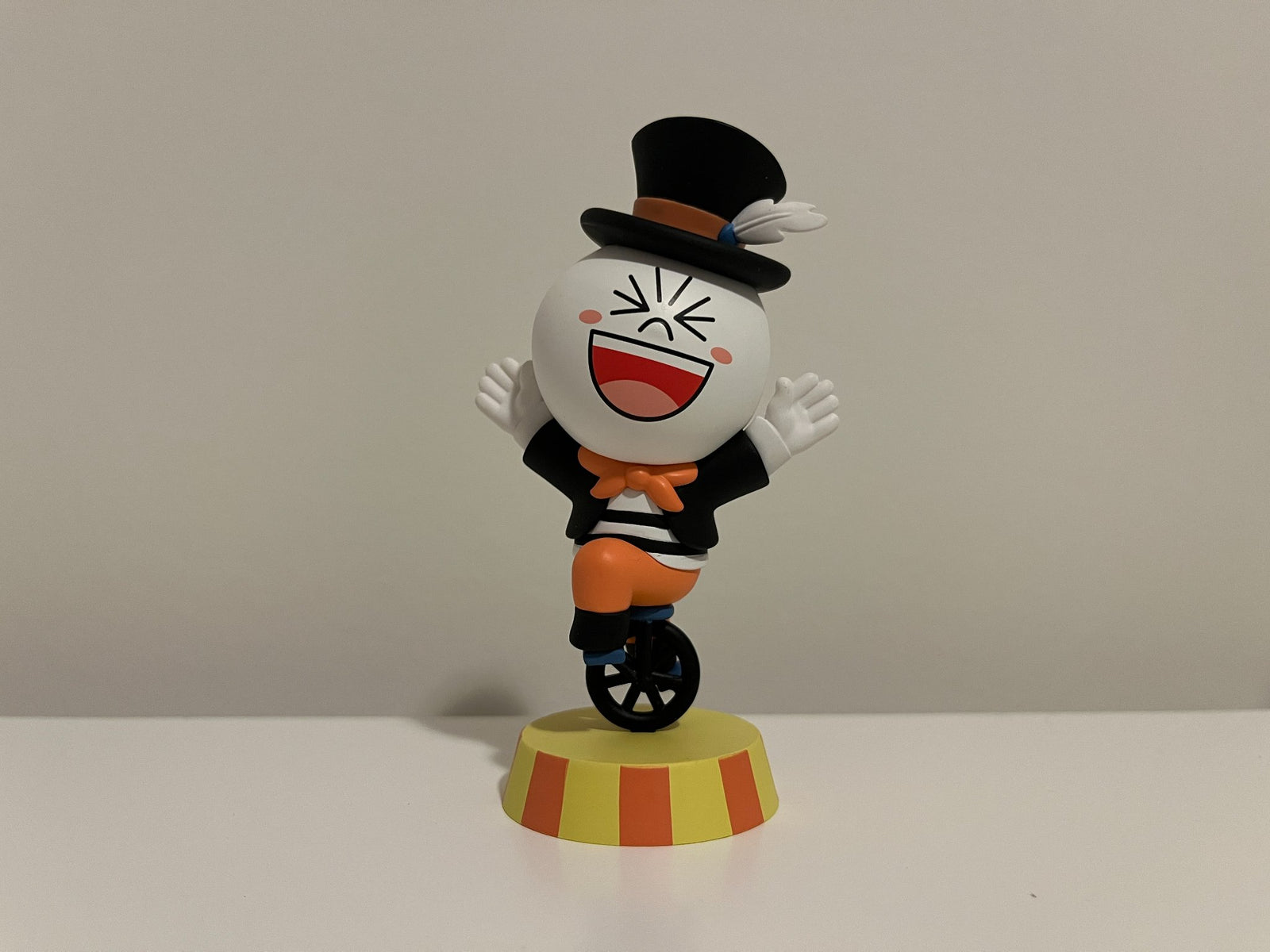 Unicycle Moon - LINE Friends Circus Series by POP MART