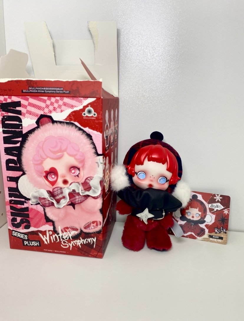Rock On - Skullpanda Winter Symphony - Pop Mart - Mindzai Toy Shop