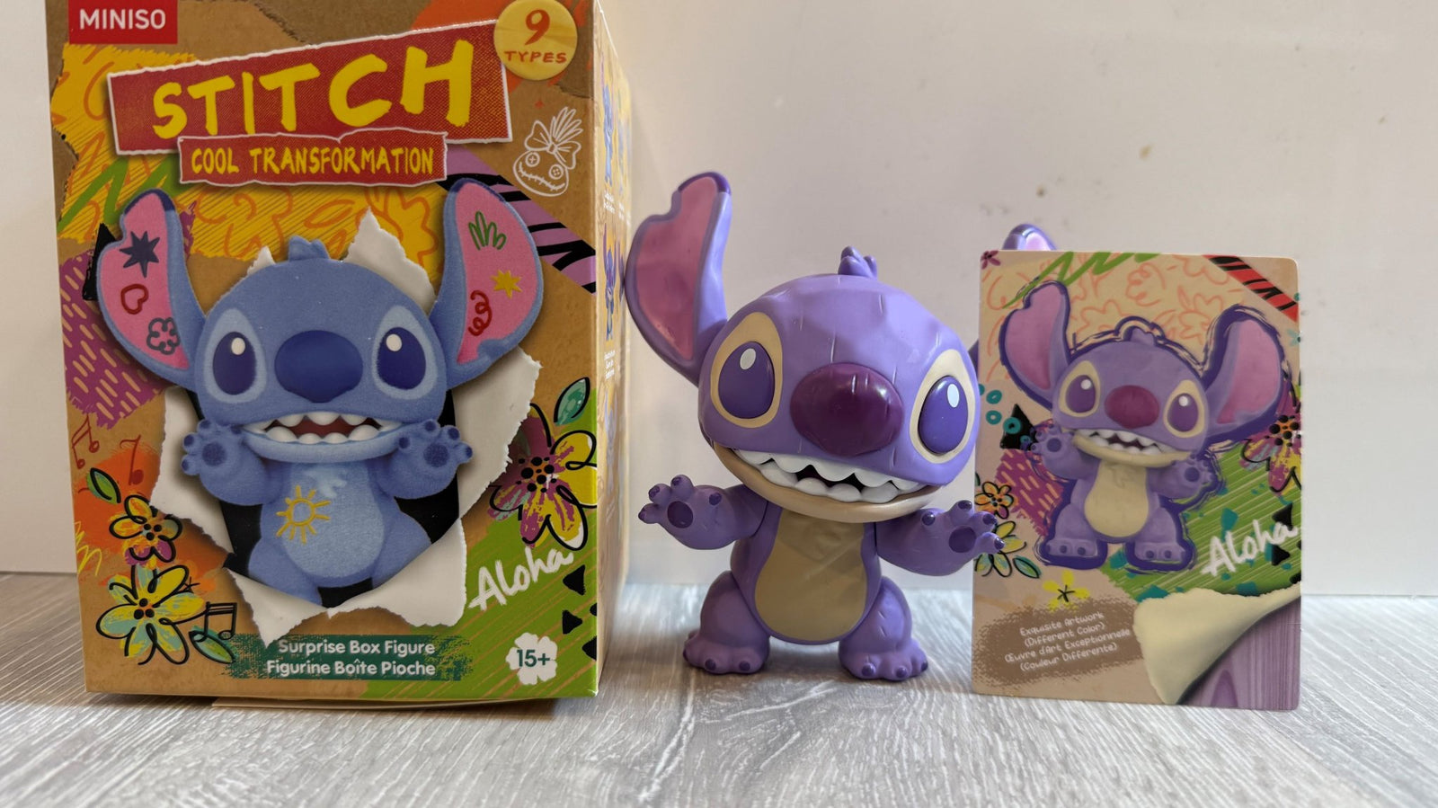 Exquisite Artwork (Different Color) - Stitch Cool Transformation - Miniso