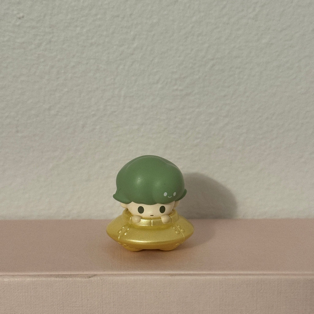 Dimoo Spaceship with Green Hair - POP MART Bean