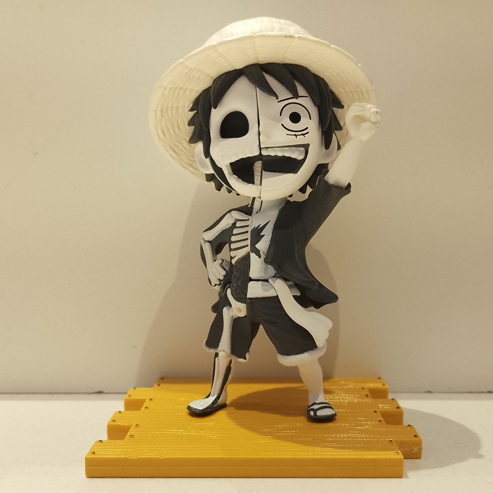 Luffy (Mono) - One Piece Hidden Dissectables Series 1 by Jason Freeny x Mighty Jaxx