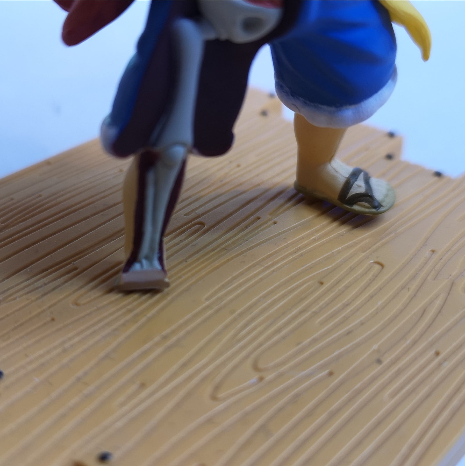 Luffy (BROKEN FOOT) - One Piece Hidden Dissectibles Series 1