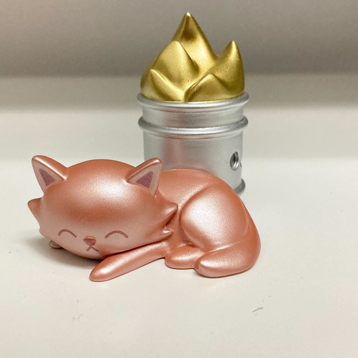 Metallic Ragdoll (Chase) - Trash Kitties Series 2 by 100% Soft