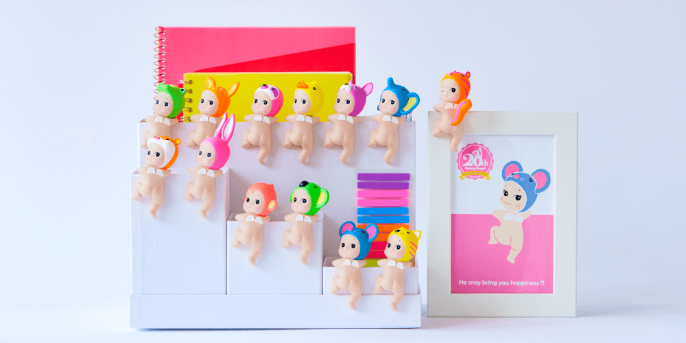 Sonny Angel Looking Back Hippers Blind Box by Dreams - Mindzai Toy Sonny Angel Looking Back Hippers Blind Box by Dreams - Mindzai Toy
