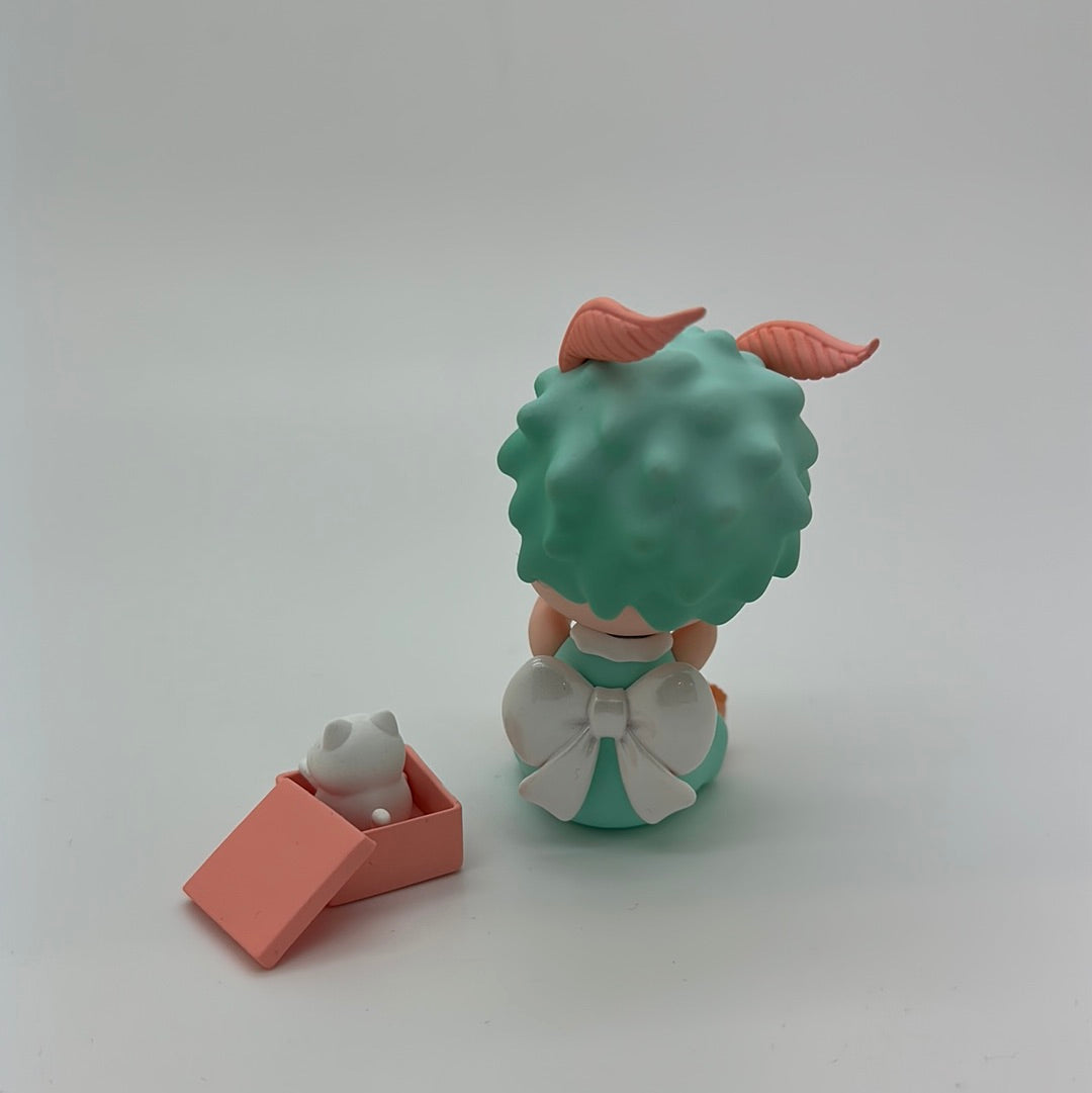 pet owner - Huhu by Hey One