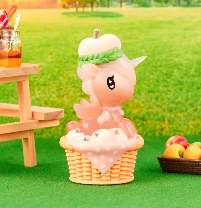 Sweet Peaches - Fresh Fruit Unicorno by tokidoki