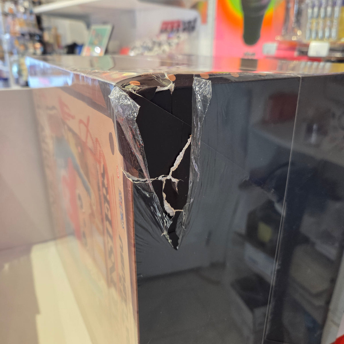 MEGA LABUBU 400% TONY TONY CHOPPER (*Small Damage Box*) by POP MART