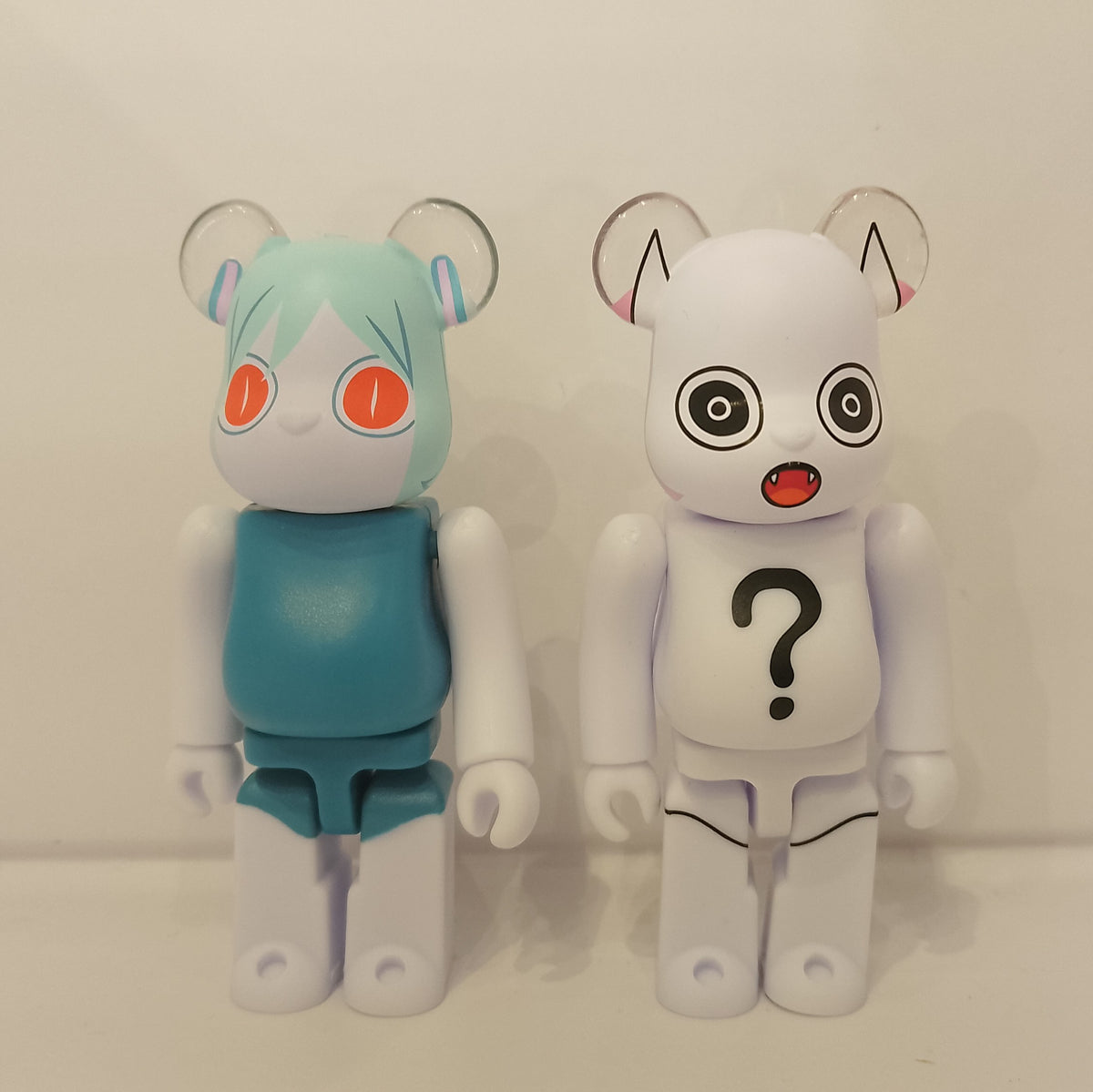 Aimaina and Doushite PinocchioP Set - Bearbrick Series 49 by Medicom