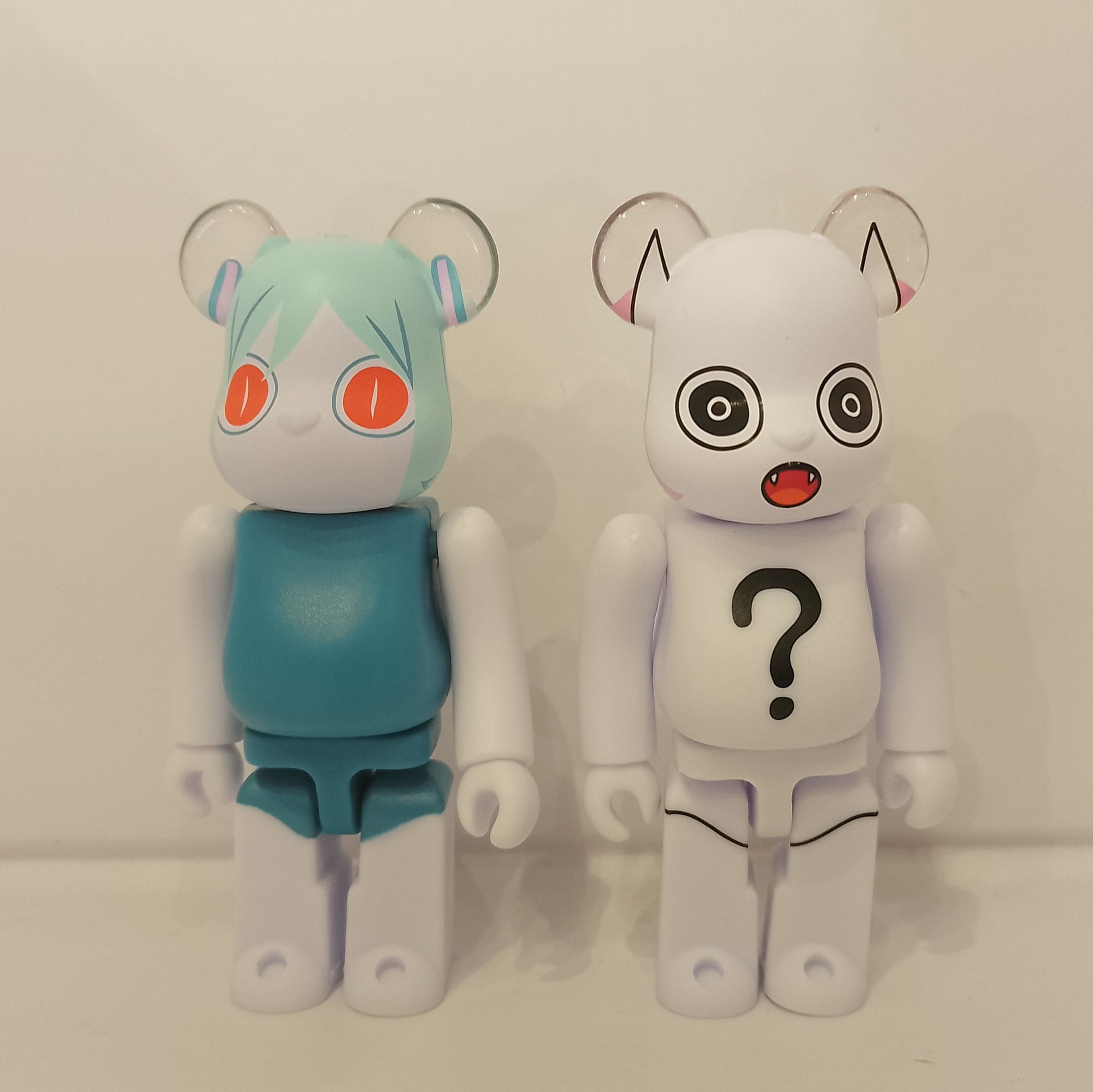 Aimaina and Doushite PinocchioP Set - Bearbrick Series 49 by Medicom