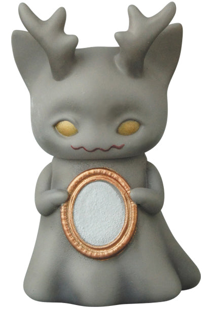 Ghost Morris by Hinatique x Vinyl Artist Gacha (VAG) Series 20