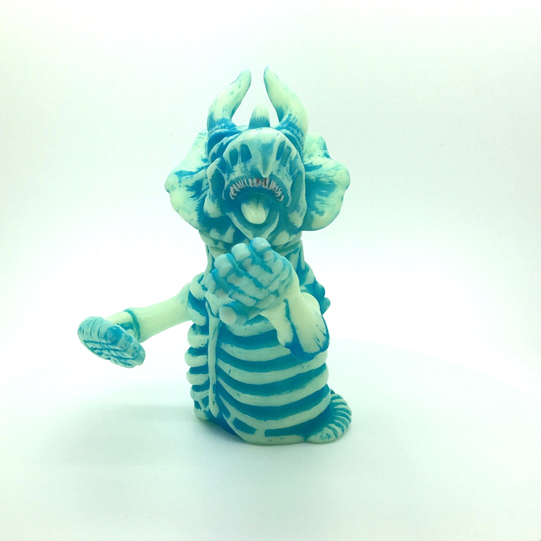 Gashadokutops Sofubi - Creaking Skull by Cereal Box Toys Go!