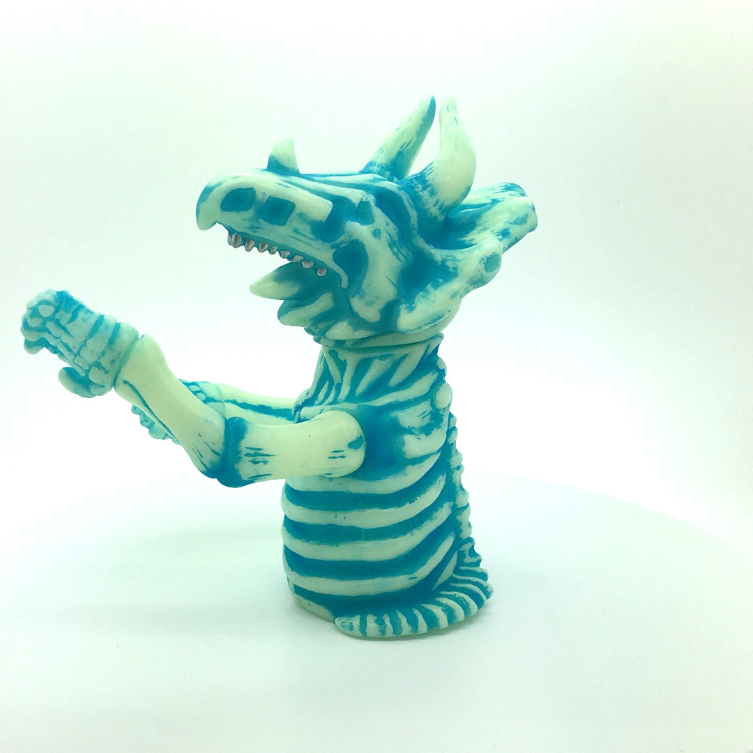 Gashadokutops Sofubi - Creaking Skull by Cereal Box Toys Go!